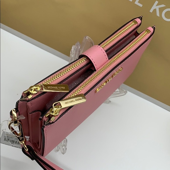 MICHAEL KORS LG DOUBLE ZIP WRISTLET CARNATION - Picture 5 of 16